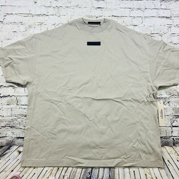 Fear of God Essentials T-Shirt Mens Medium Seal Crew Neck Shirt - Picture 1 of 13